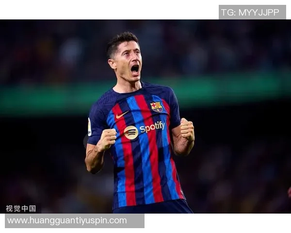 莱万在巴萨的幸福生活揭秘或将继续留队一两年